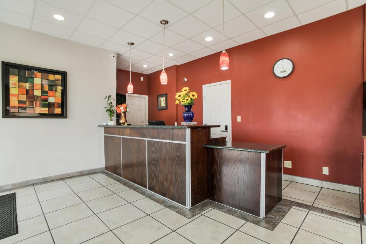 Americas Best Value Inn Tulsa I-44 Oakhurst Eksteriør billede